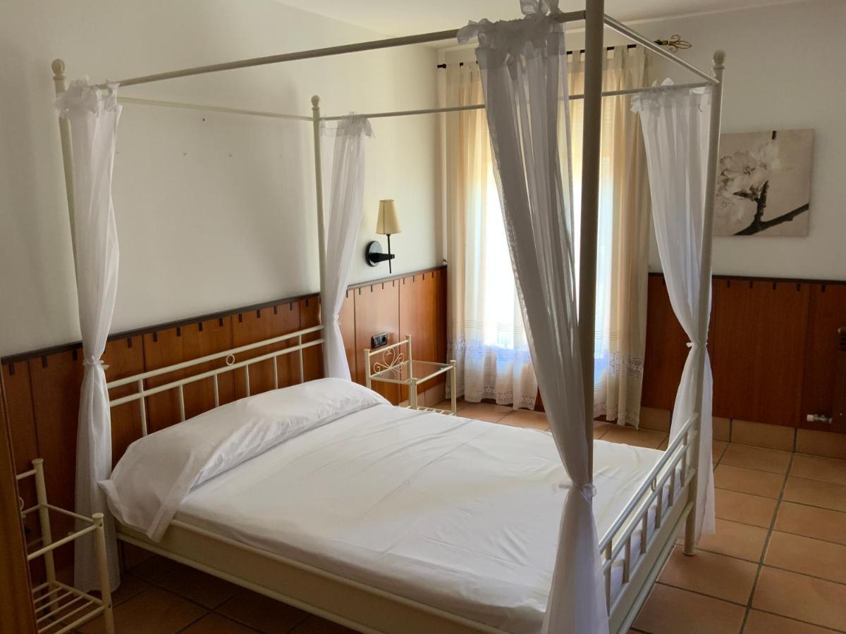 Hostal Tastavins Пеньярроия-де-Таставинс Экстерьер фото